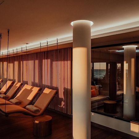 Strandhotel Ostseeblick ゼーバート・ヘリングスドルフ エクステリア 写真