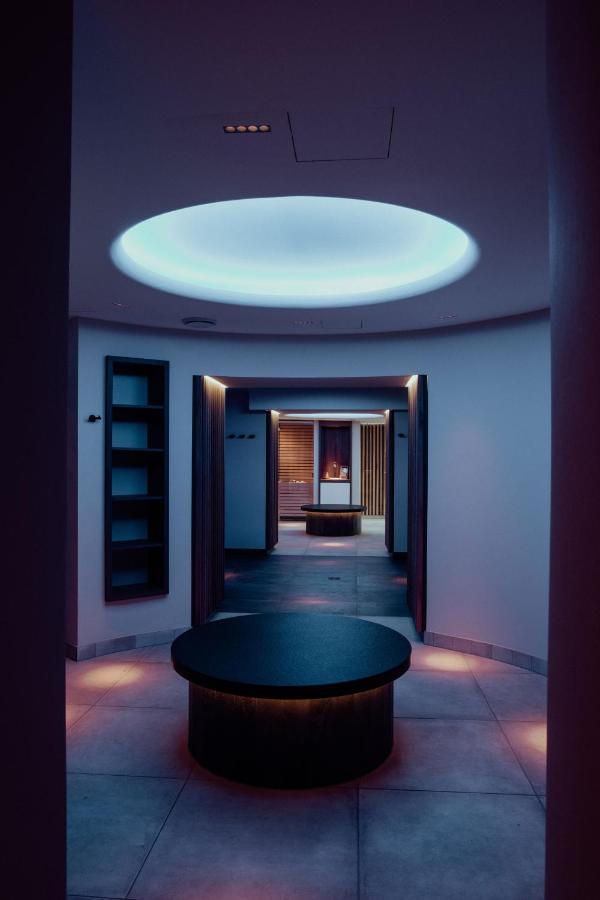 Strandhotel Ostseeblick ゼーバート・ヘリングスドルフ エクステリア 写真