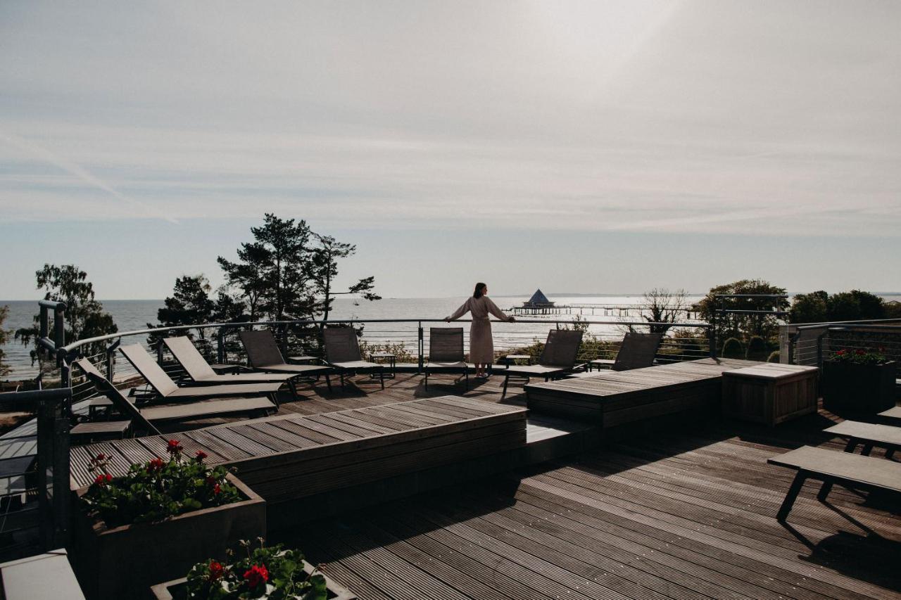 Strandhotel Ostseeblick ゼーバート・ヘリングスドルフ エクステリア 写真