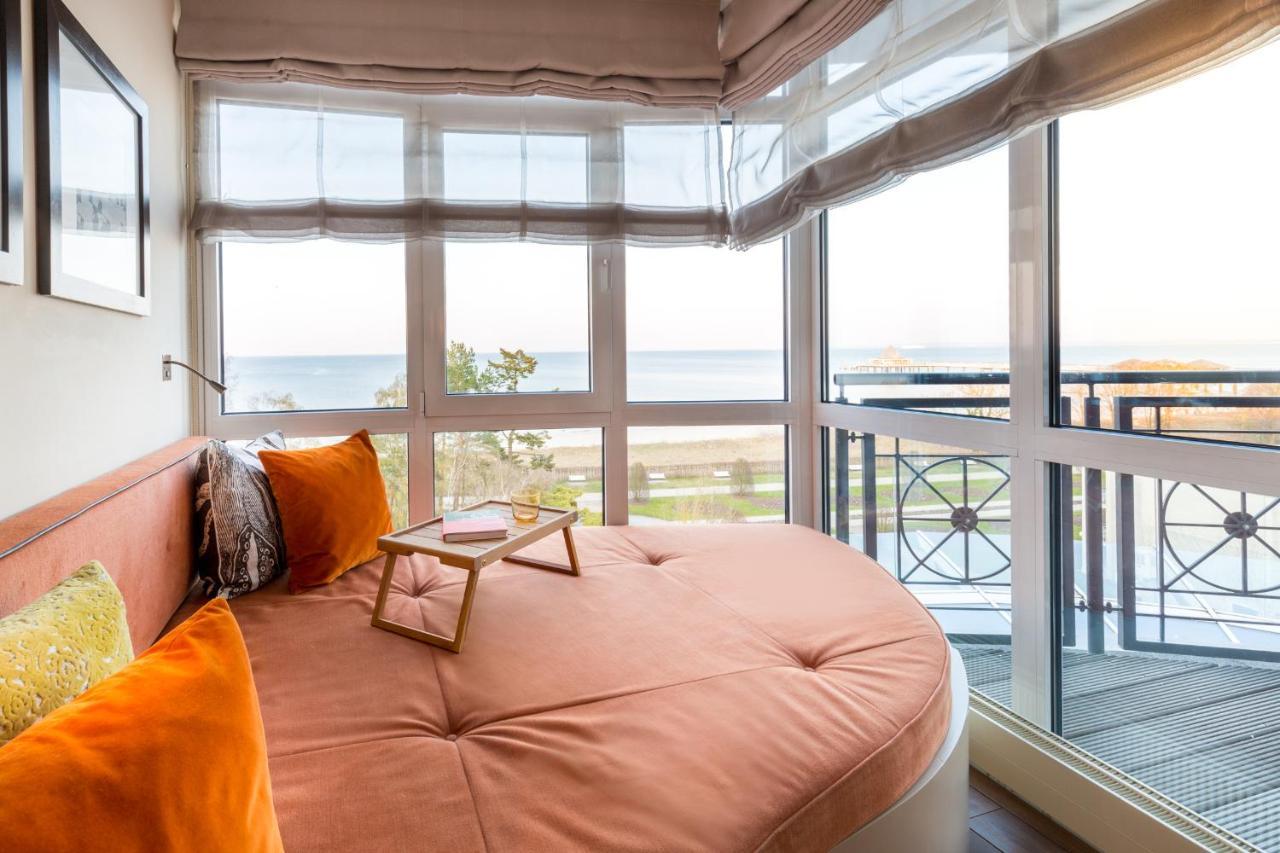Strandhotel Ostseeblick ゼーバート・ヘリングスドルフ エクステリア 写真